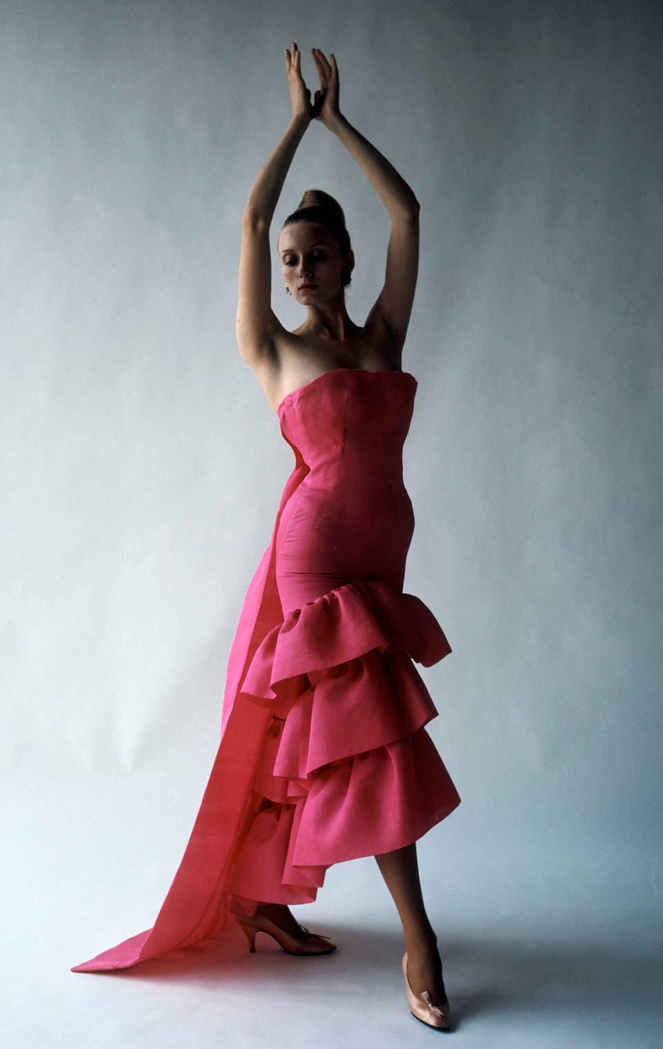Flamenco-style-evening-dress,-Cristóbal-Balenciaga,-Paris,-1961.-Photograph-by-Cecil-Beaton,-1971-©-Cecil-Beaton-Studio-Archive-at-Sotheby's-960