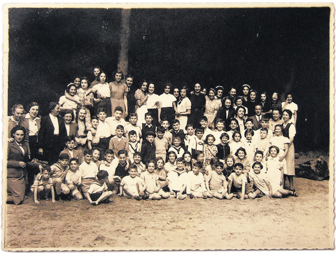Children_of_the__Burgerweeshuis_,1939, Tante Truus