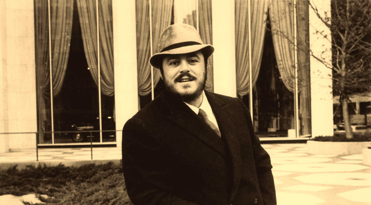 Untitled (1300 x 720 px) (71) Pavarotti